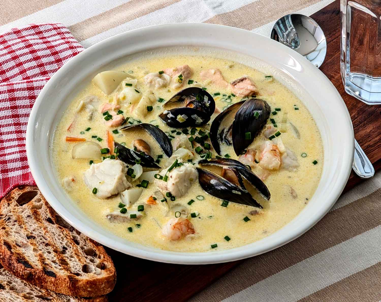 Norwegian Fish Soup (Fiskesuppe)