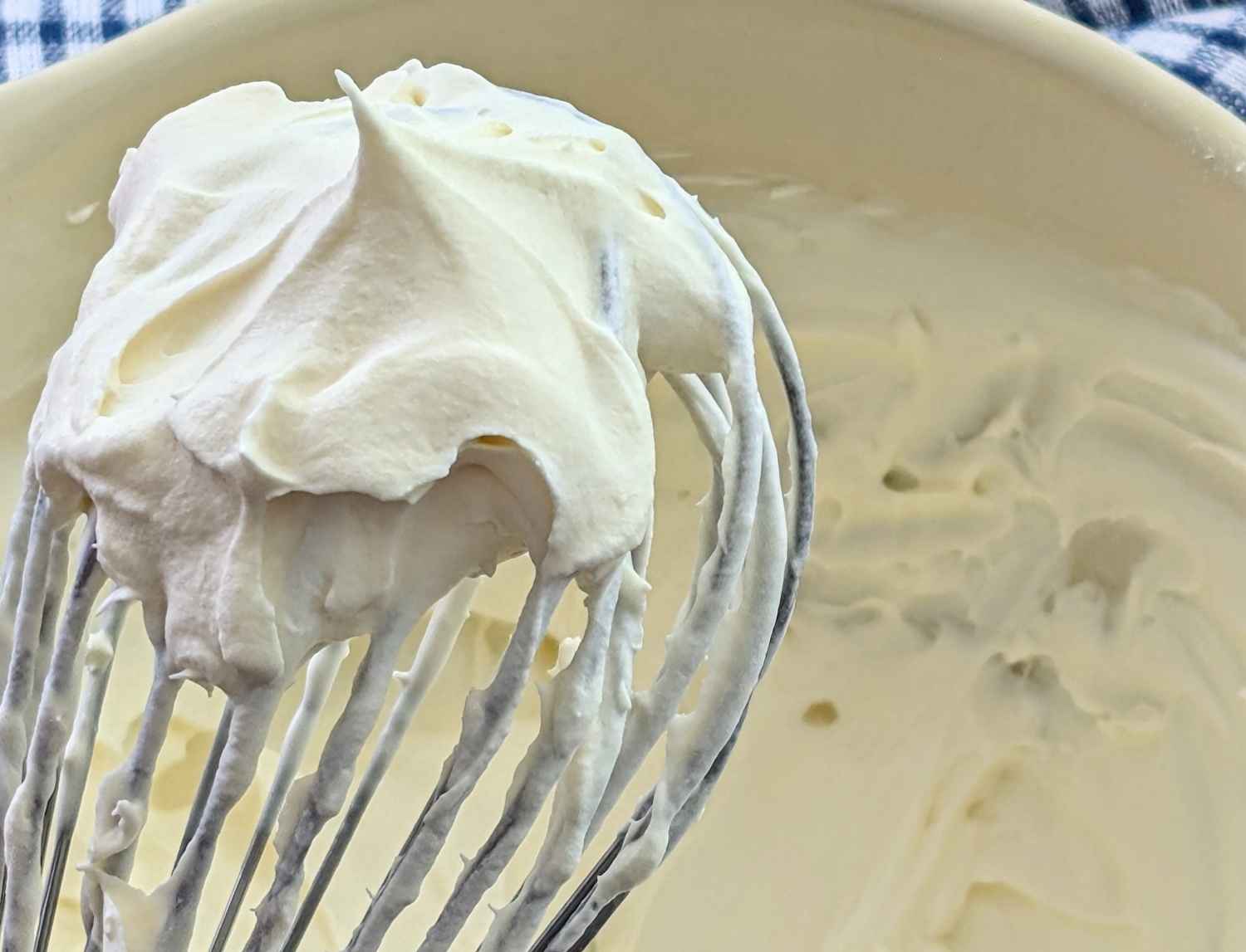 Vanilla Whipped Cream